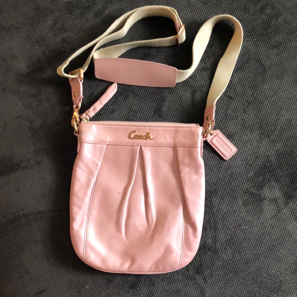 Authentic Coach crossbody